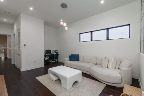 Villa ou maison à vendre à Doral, Floride: 4 chambres, 345.04 m2 № 2051655 - photo 21