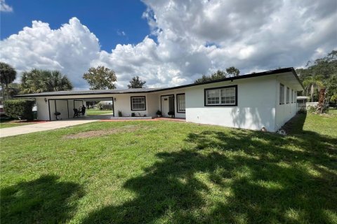 House in Tampa, Florida 4 bedrooms, 178.09 sq.m. № 2353303