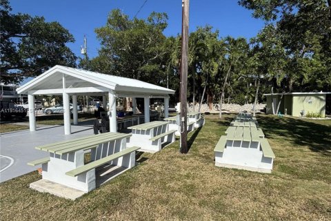 House in Key Largo, Florida 2 bedrooms, 111.48 sq.m. № 1972882 - photo 16