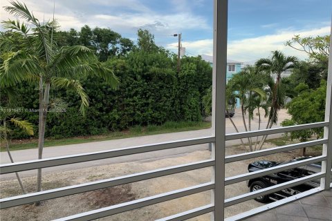 House in Key Largo, Florida 2 bedrooms, 111.48 sq.m. № 1972882 - photo 7