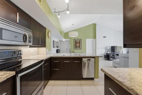 Купить кондоминиум в Дейви, Флорида 3 спальни, 122.07м2, № 2051897 - фото 14