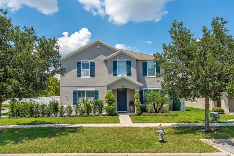 House in Kissimmee, Florida 5 bedrooms, 229.38 sq.m. № 1912841 - photo 2