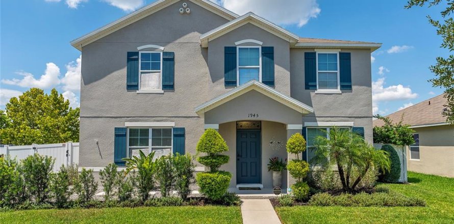 House in Kissimmee, Florida 5 bedrooms, 229.38 sq.m. № 1912841