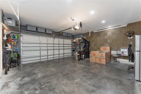 House in Kissimmee, Florida 5 bedrooms, 229.38 sq.m. № 1912841 - photo 29
