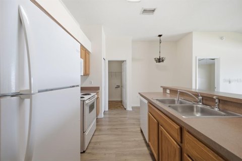 Villa ou maison à vendre à Zephyrhills, Floride: 3 chambres, 142.05 m2 № 2149941 - photo 17