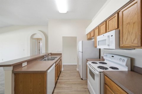Villa ou maison à vendre à Zephyrhills, Floride: 3 chambres, 142.05 m2 № 2149941 - photo 18