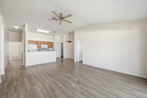 Villa ou maison à vendre à Zephyrhills, Floride: 3 chambres, 142.05 m2 № 2149941 - photo 22