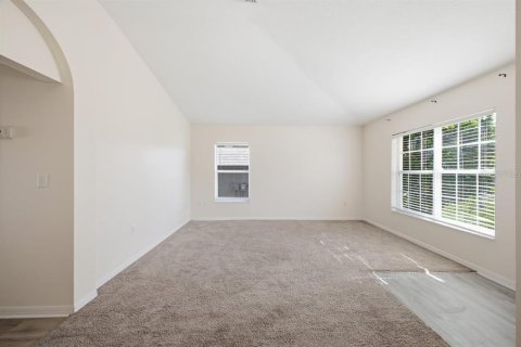 Villa ou maison à vendre à Zephyrhills, Floride: 3 chambres, 142.05 m2 № 2149941 - photo 14