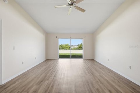Villa ou maison à vendre à Zephyrhills, Floride: 3 chambres, 142.05 m2 № 2149941 - photo 25