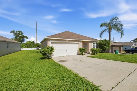 Villa ou maison à vendre à Zephyrhills, Floride: 3 chambres, 142.05 m2 № 2149941 - photo 7