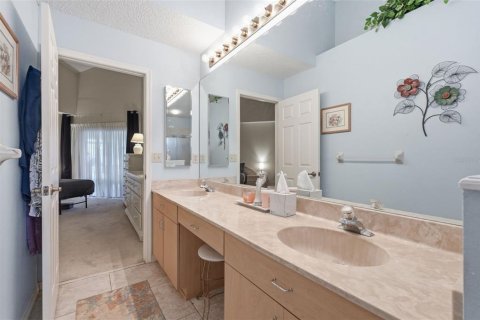 Condo in New Port Richey, Florida, 2 bedrooms № 2095501 - photo 24