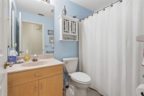 Condo in New Port Richey, Florida, 2 bedrooms № 2095501 - photo 27
