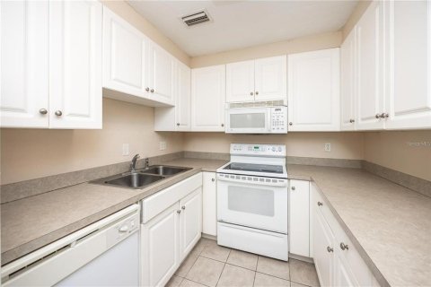 Condominio en venta en Gainesville, Florida, 4 dormitorios, 152.17 m2 № 1560013 - foto 5