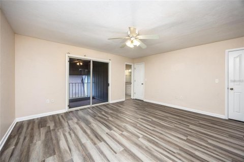 Condominio en venta en Gainesville, Florida, 4 dormitorios, 152.17 m2 № 1560013 - foto 14
