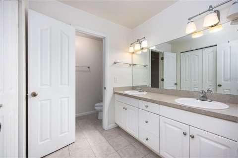 Condominio en venta en Gainesville, Florida, 4 dormitorios, 152.17 m2 № 1560013 - foto 10