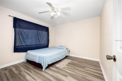 Condominio en venta en Gainesville, Florida, 4 dormitorios, 152.17 m2 № 1560013 - foto 26