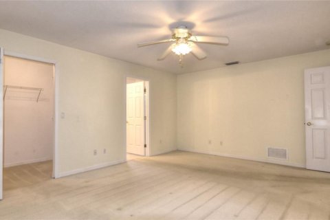 House in Edgewater, Florida 3 bedrooms, 140.65 sq.m. № 1804732 - photo 10