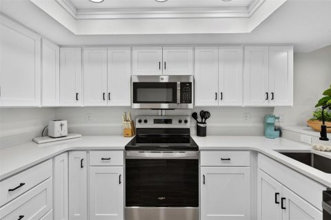 Condo in Ormond Beach, Florida, 1 bedroom № 2217170 - photo 7