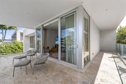 Villa ou maison à vendre à Golden Beach, Floride: 7 chambres, 530.75 m2 № 2057496 - photo 28