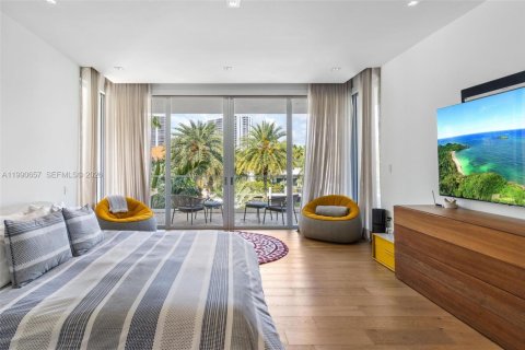 Villa ou maison à vendre à Golden Beach, Floride: 7 chambres, 530.75 m2 № 2057496 - photo 26