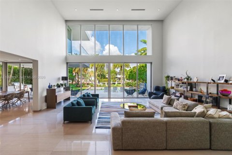 Villa ou maison à vendre à Golden Beach, Floride: 7 chambres, 530.75 m2 № 2057496 - photo 7