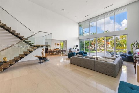 Villa ou maison à vendre à Golden Beach, Floride: 7 chambres, 530.75 m2 № 2057496 - photo 8