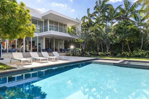Villa ou maison à vendre à Golden Beach, Floride: 7 chambres, 530.75 m2 № 2057496 - photo 2