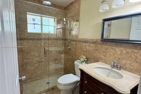 House in Miami, Florida 3 bedrooms, 152.08 sq.m. № 1780119 - photo 23