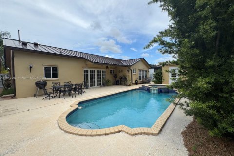 House in Miami, Florida 3 bedrooms, 152.08 sq.m. № 1780119 - photo 26