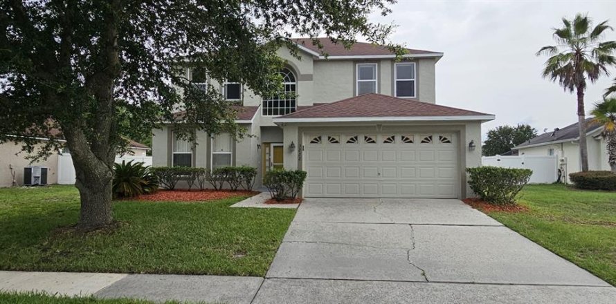 House in Orlando, Florida 4 bedrooms, 227.42 sq.m. № 1773283