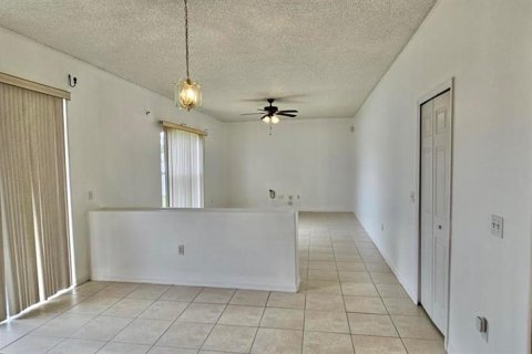House in Orlando, Florida 4 bedrooms, 227.42 sq.m. № 1773283 - photo 19