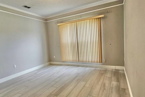 House in Orlando, Florida 4 bedrooms, 227.42 sq.m. № 1773283 - photo 21