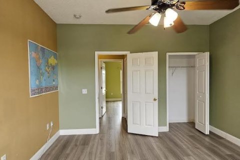 House in Orlando, Florida 4 bedrooms, 227.42 sq.m. № 1773283 - photo 18