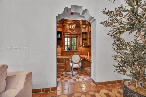 Casa en venta en Miami, Florida, 4 dormitorios, 252.04 m2 № 2044933 - foto 7