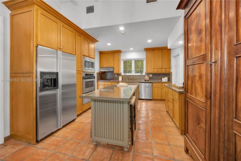 Casa en venta en Miami, Florida, 4 dormitorios, 252.04 m2 № 2044933 - foto 10