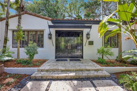 Casa en venta en Miami, Florida, 4 dormitorios, 252.04 m2 № 2044933 - foto 27