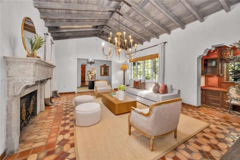 Casa en venta en Miami, Florida, 4 dormitorios, 252.04 m2 № 2044933 - foto 5