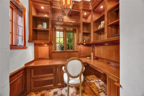Casa en venta en Miami, Florida, 4 dormitorios, 252.04 m2 № 2044933 - foto 8