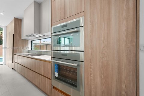Casa en venta en Fort Lauderdale, Florida, 4 dormitorios № 1699097 - foto 6