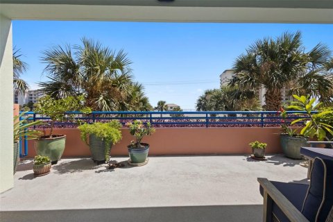 Condominio en venta en New Smyrna Beach, Florida, 3 dormitorios, 157.66 m2 № 1900653 - foto 12