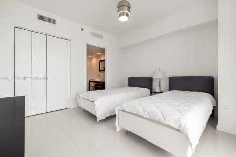 Copropriété à louer à Miami, Floride: 2 chambres, 141.03 m2 № 2170892 - photo 14
