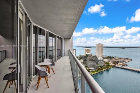 Copropriété à louer à Miami, Floride: 2 chambres, 141.03 m2 № 2170892 - photo 3