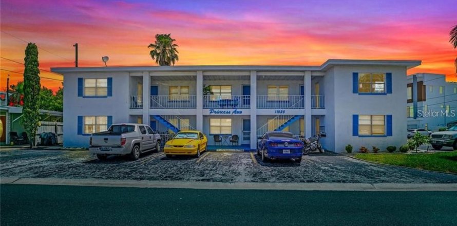 Condo in Treasure Island, Florida, 1 bedroom № 2145543