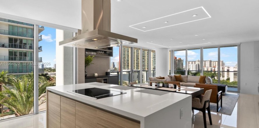 Кондоминиум с 3 спальнями в Санни-Айлс-Бич, Флорида № 2026132