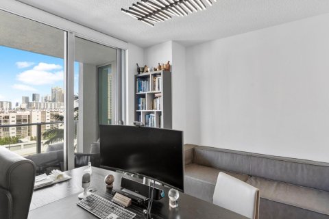 Купить кондоминиум в Санни-Айлс-Бич, Флорида 3 спальни, 175.77м2, № 2026132 - фото 27