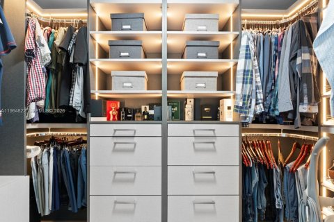 Купить кондоминиум в Санни-Айлс-Бич, Флорида 3 спальни, 175.77м2, № 2026132 - фото 30