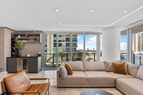 Купить кондоминиум в Санни-Айлс-Бич, Флорида 3 спальни, 175.77м2, № 2026132 - фото 17