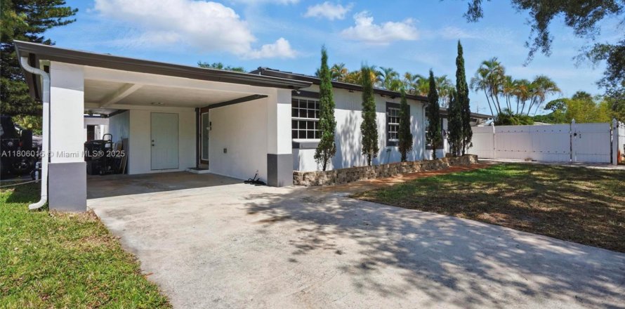 Casa en Fort Lauderdale, Florida 3 dormitorios, 86.96 m2 № 1739292
