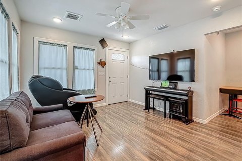 Villa ou maison à vendre à Gulfport, Floride: 2 chambres, 55.46 m2 № 1774727 - photo 7