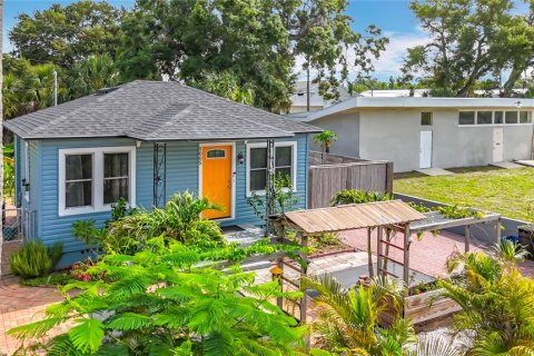 Villa ou maison à vendre à Gulfport, Floride: 2 chambres, 55.46 m2 № 1774727 - photo 1